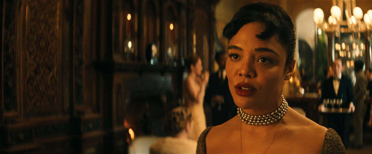 Hedda 2025 WebRip [Hindi + English] 480p 720p ESub Screenshot
