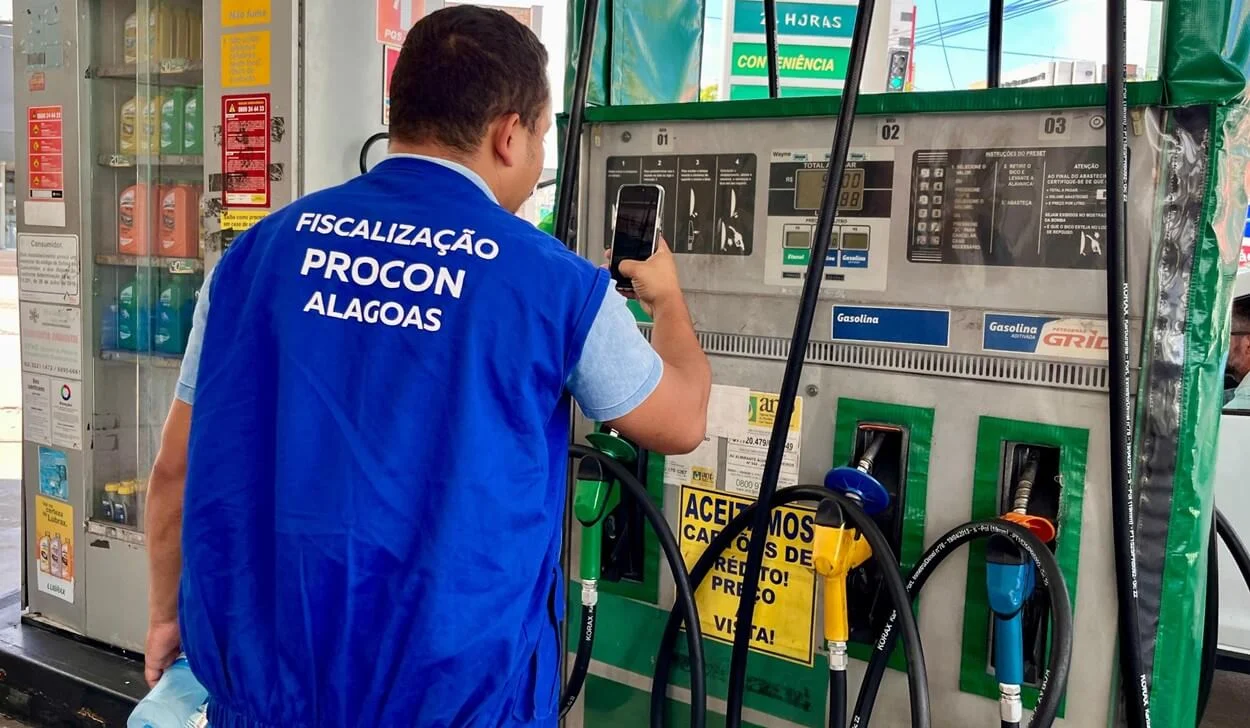 Procon autuou mais de 100 postos de combustíveis por aumento injustificado de preços em Alagoas