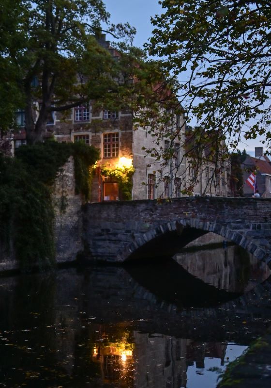 Otoño en Flandes - Blogs de Belgica - Día 3 (I): Amanecer en Brujas y paseo en barca por el canal. (2)