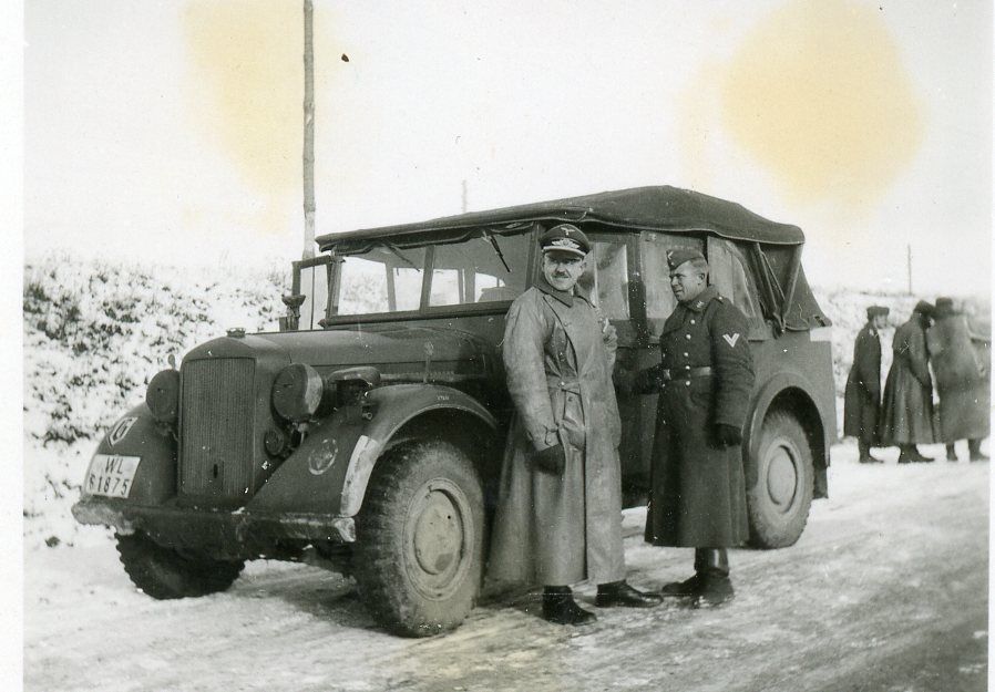 Russland PKW Auto Kübelwagen Winterkampf Wappen 