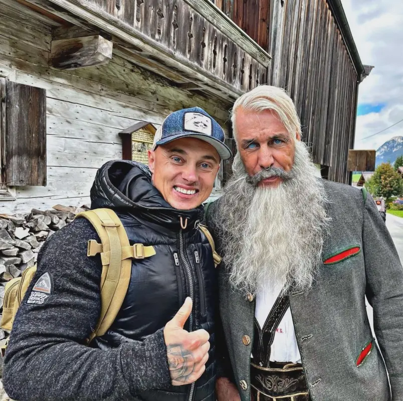 bbClbU8fuwUmHz-Sj5xHQ-__jqKtw9iw7SDZabGxq50EMCMJTg6_8Bm2AzWUCB0BqKPInX2HCQuOih6tGLjrc5j5