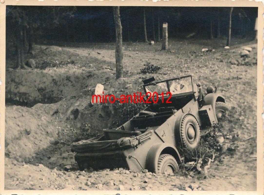 Foto, Wehrmacht, Ein Kübel nach einem Feuerüberf
