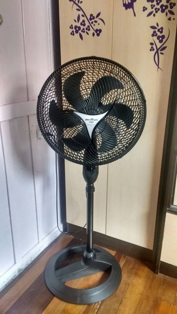 Ventilador de Coluna Britânia Mega Turbo 3 Velocidades 40cm