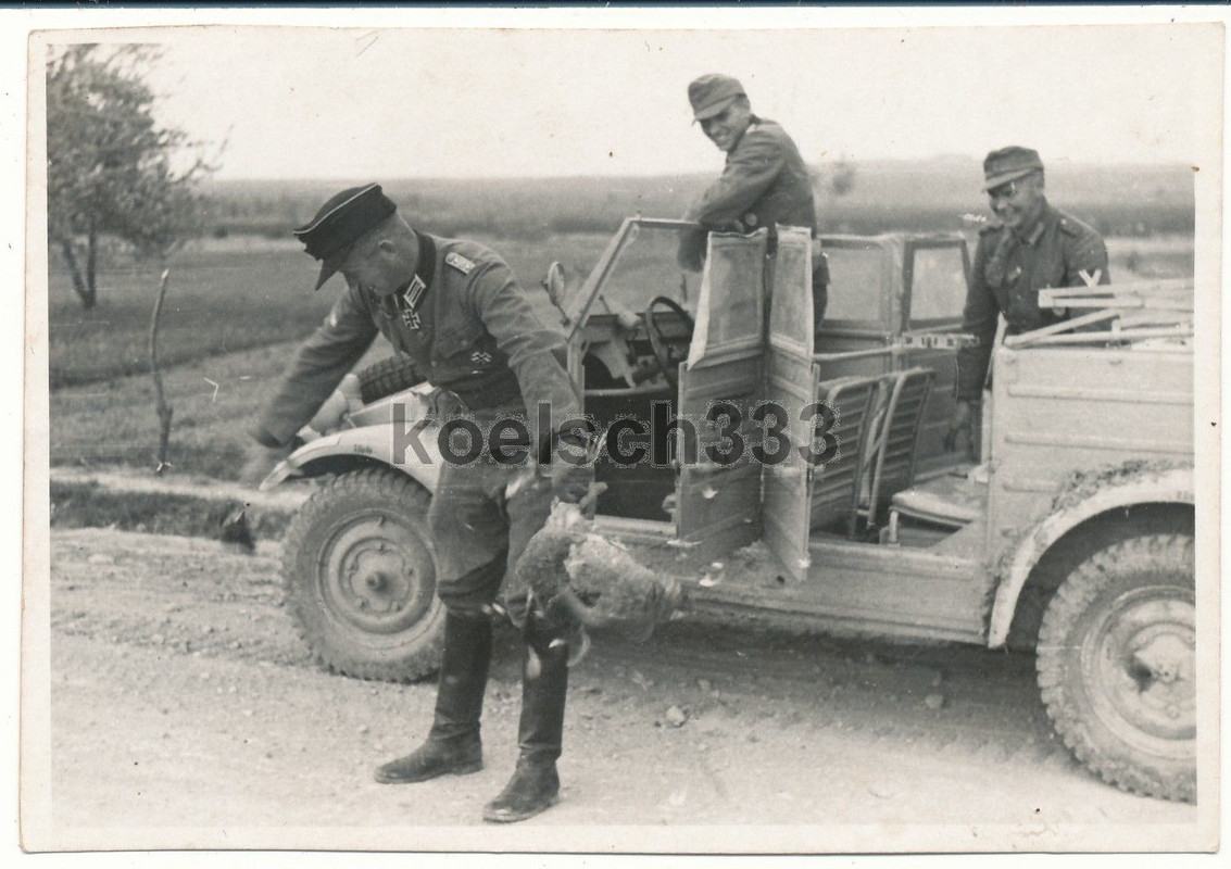 Foto VW Kübelwagen PKW Offiziere Kommandeur Panz