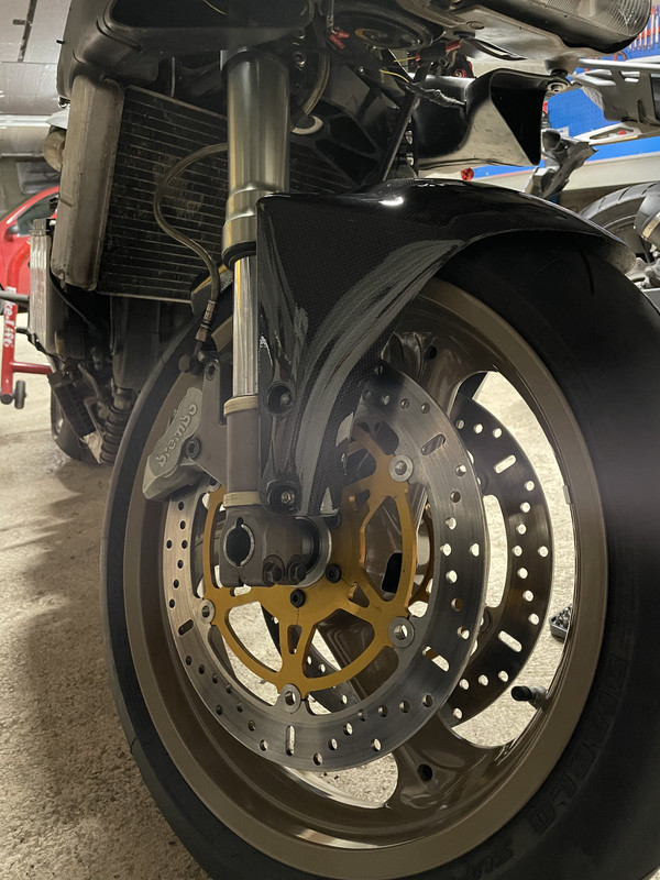 CB2B5239-C570-4CB1-B0F4-FC8BD09E2E6B