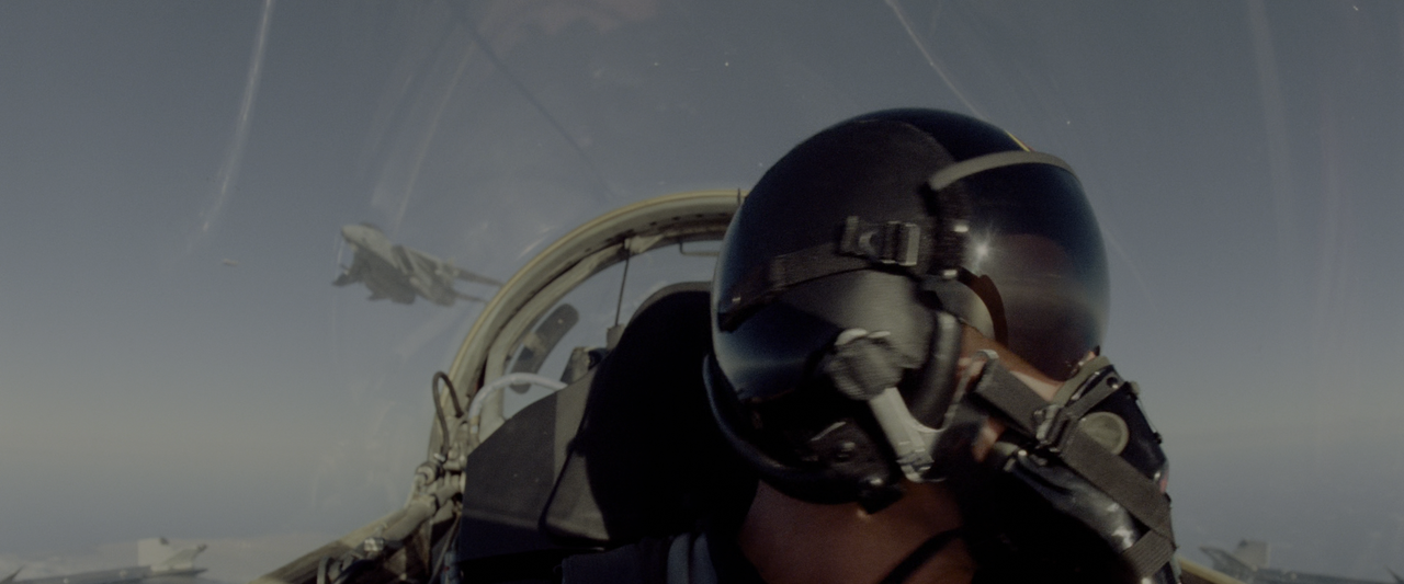 Top.Gun.1986.ITA.ENG.2160p.UHD.BluRay.x265.10bit.HDR-MeM.mkv_snapshot_00.07.28_[2020.05.20_15.58.15]