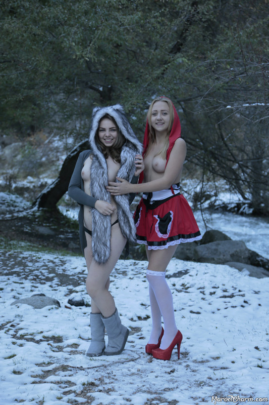 MarvelCharm_Rebecca-Violet-Winter-Trip-060