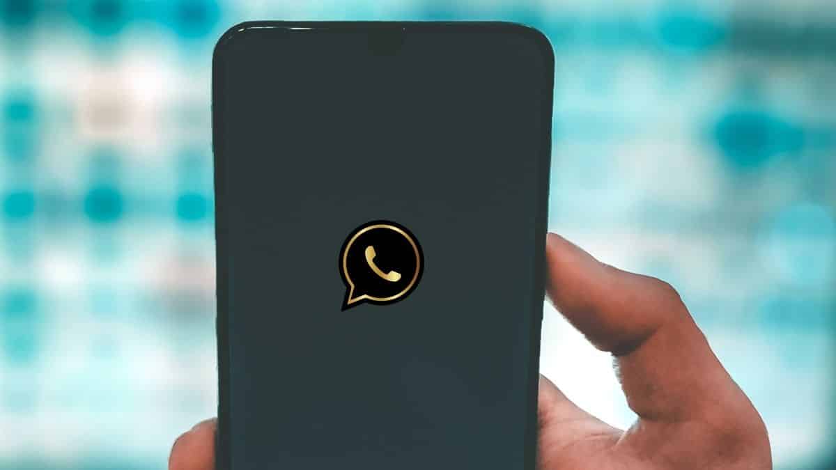 Logo dorado de WhatsApp, así nueva opción para obtenerlo