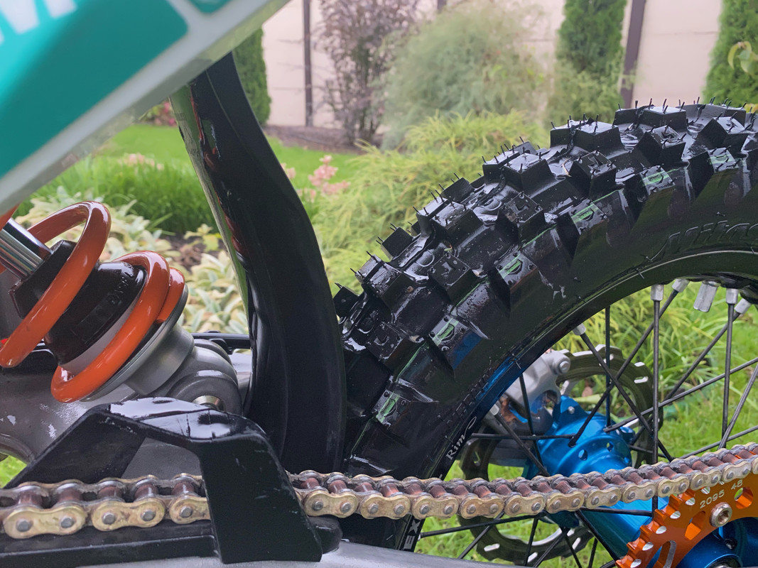 53DDAE00-4D9C-4B73-8FE4-8F845CAA6284