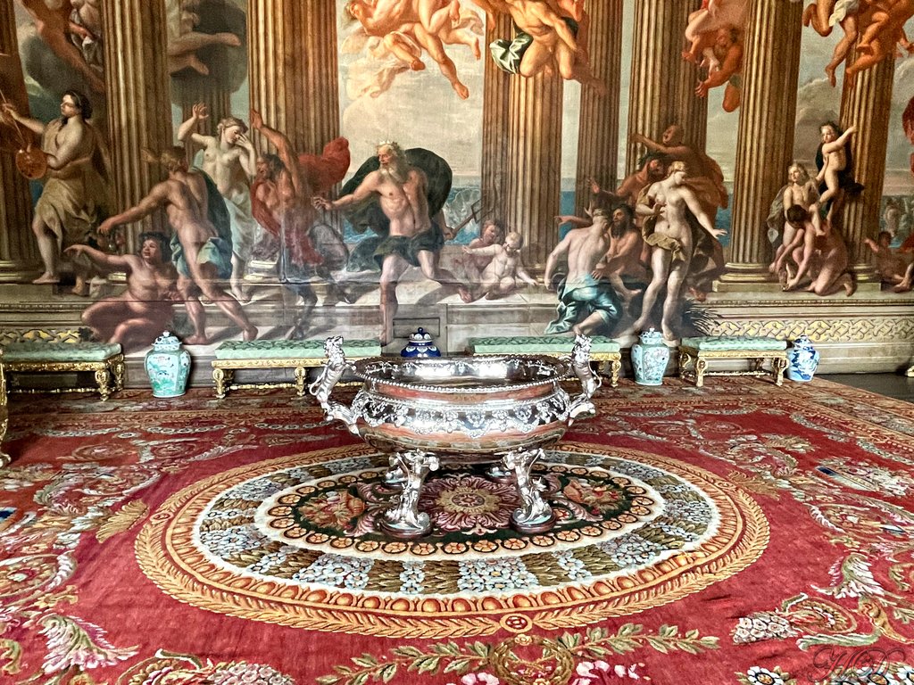 BH-silver-salver-HD.jpg