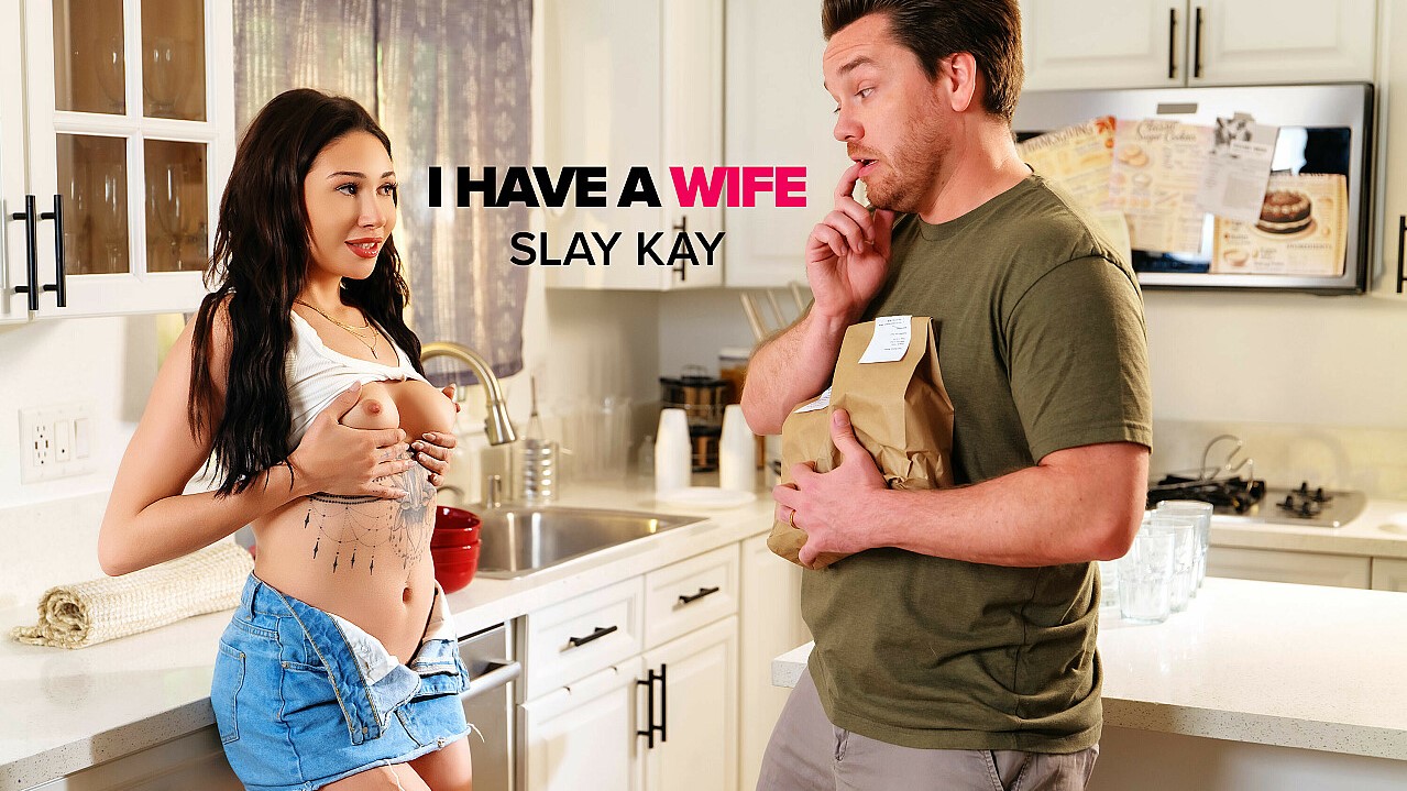 IHaveAWife 25 05 12 Slay Kay No money, no problem? food delivery came with an unexpected payment plan