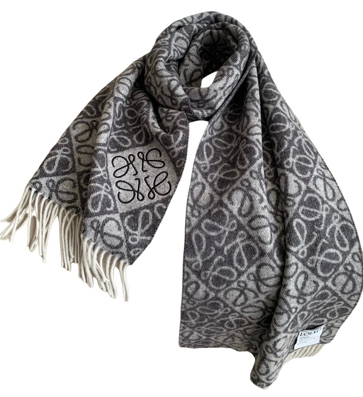 Loewe Scarf