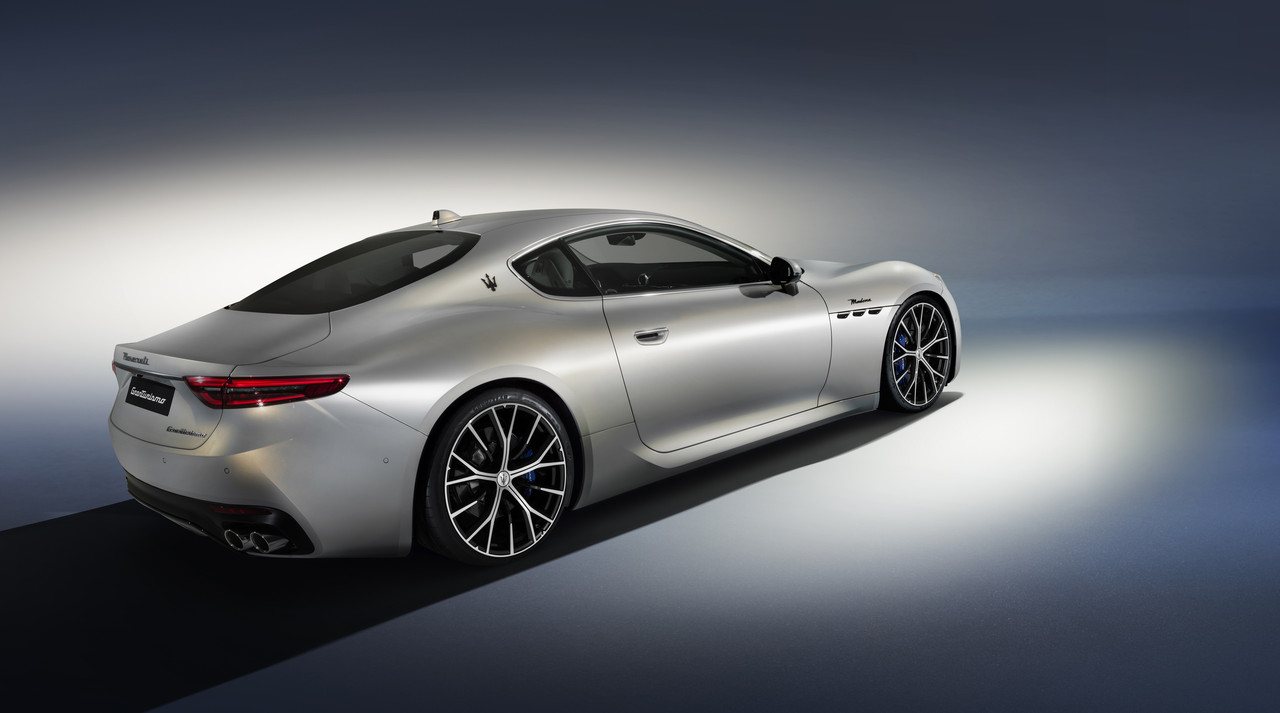 20099-MaseratiGranTurismoModena