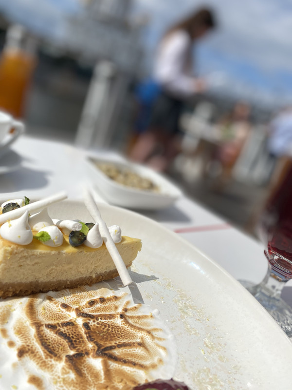 4B6D1F62-C323-411A-934C-B81595E4EE8A