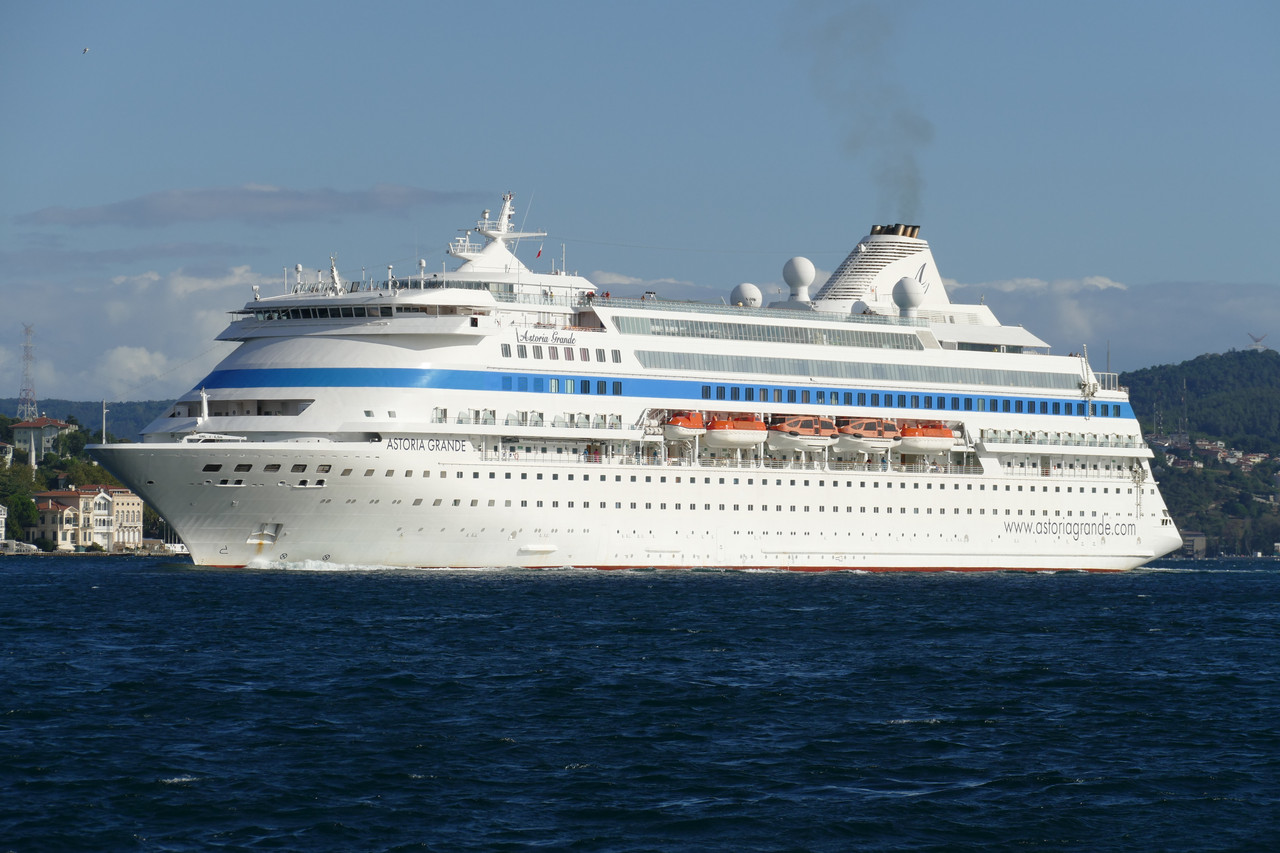 Astoria Grande (OK 110923 1)