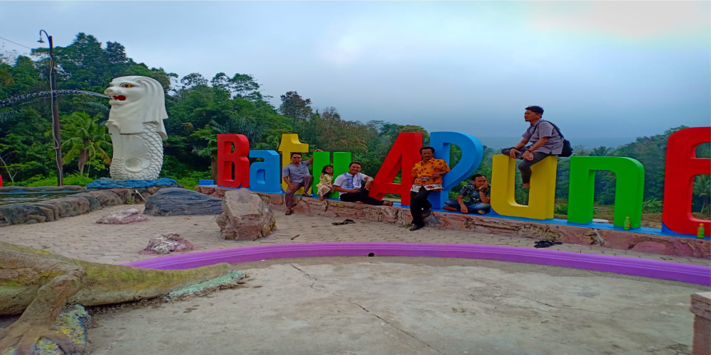 KEBERSAMAAN TIM PURAK TIMBEL DI BATU APUNG