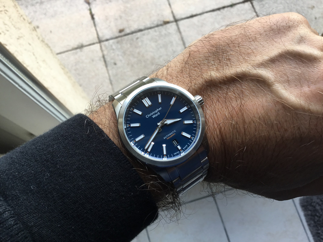 Un unboxing des nouvelles Christopher Ward C63 Sealander - Page 2 FD504-E62-0-B89-4262-93-EC-85-B2-D0421-A3-F