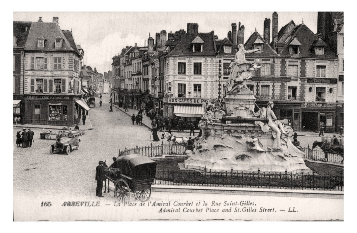Abbeville Place de l Amiral Courbet (LL 166)