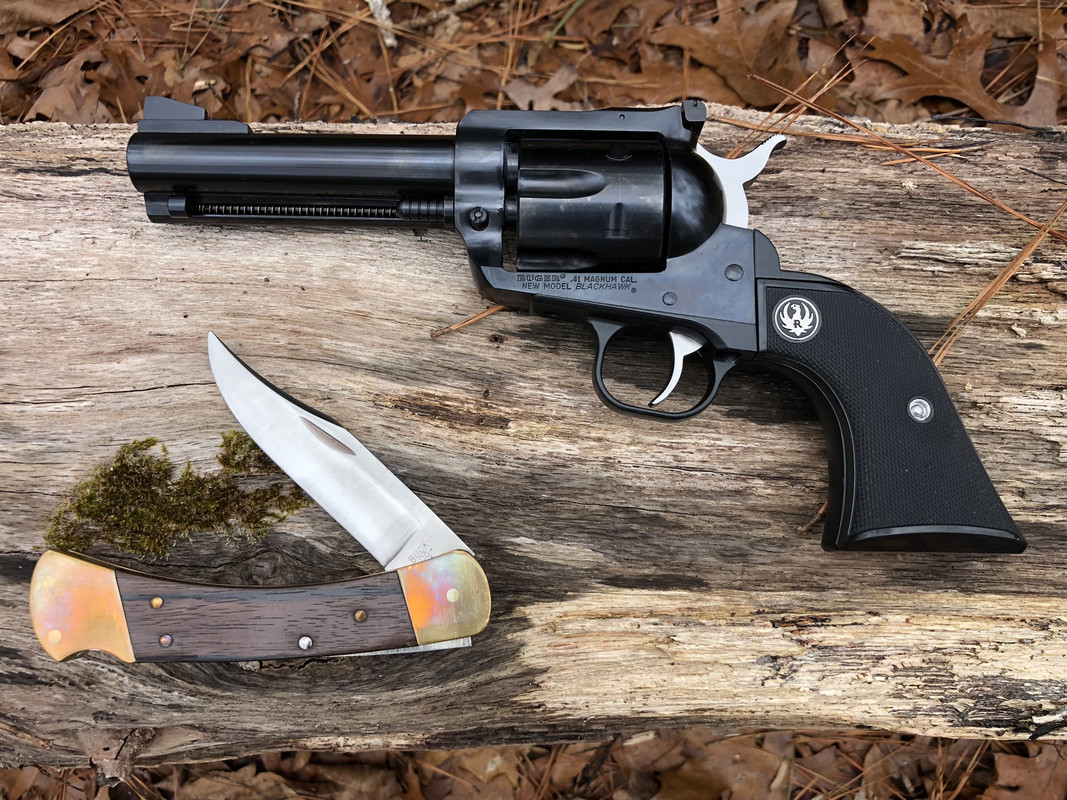 Buck-110-Three-Dot-Ruger-Blackhawk-41-MAG.jpg