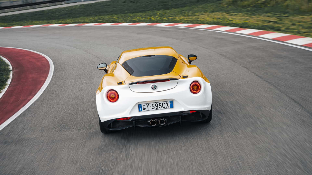 alfa-romeo-4c-collezione-gt-nicola-larini-1.jpg
