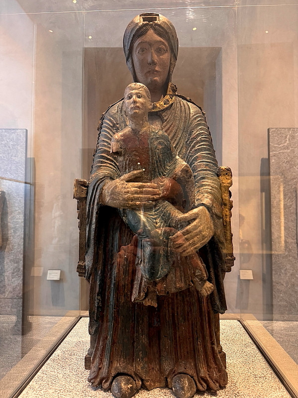 Есть город славный во французском междуречье. Зовется он, конечно же, Лион.