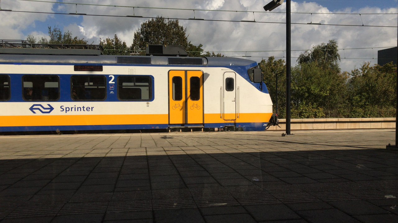 299242E7-7AA5-42B0-AA26-4C16806F5603