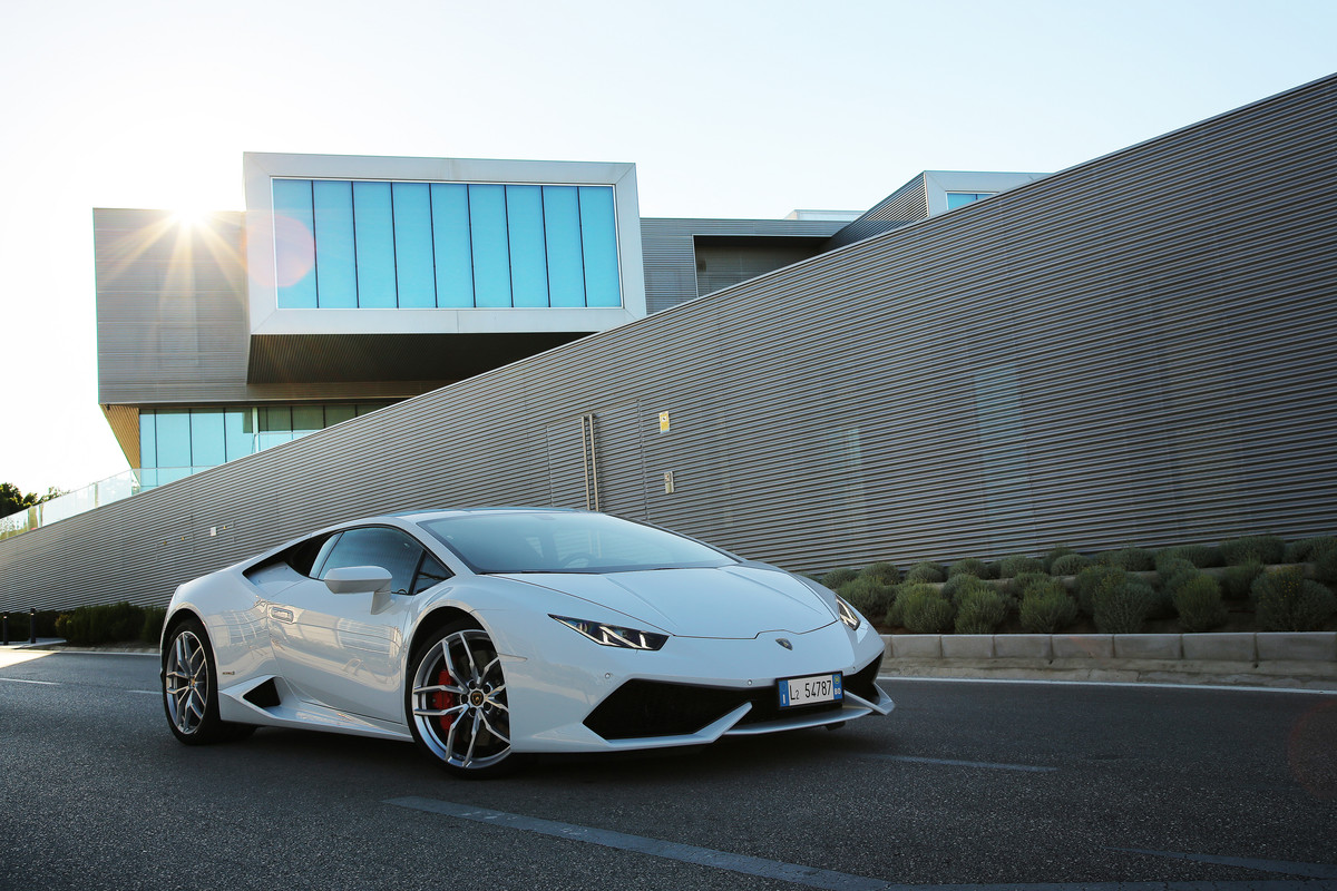613800