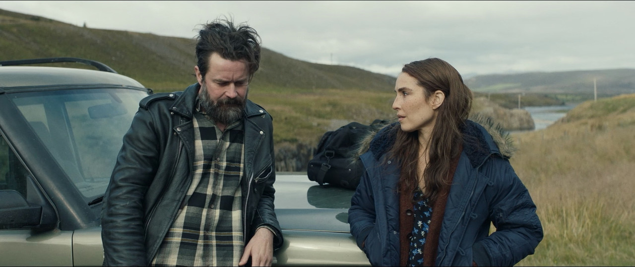 Lamb (2021).mkv_012941.333