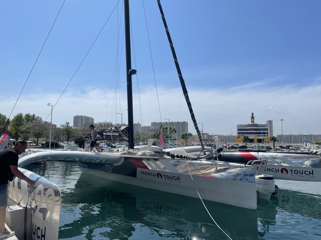 31219EDF-FD92-4F7D-8B98-D417F4EDE61A