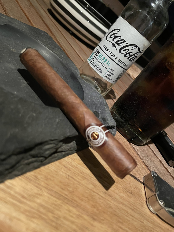 E5B2E000-F3E6-4DCE-A32C-B750A54D69B4