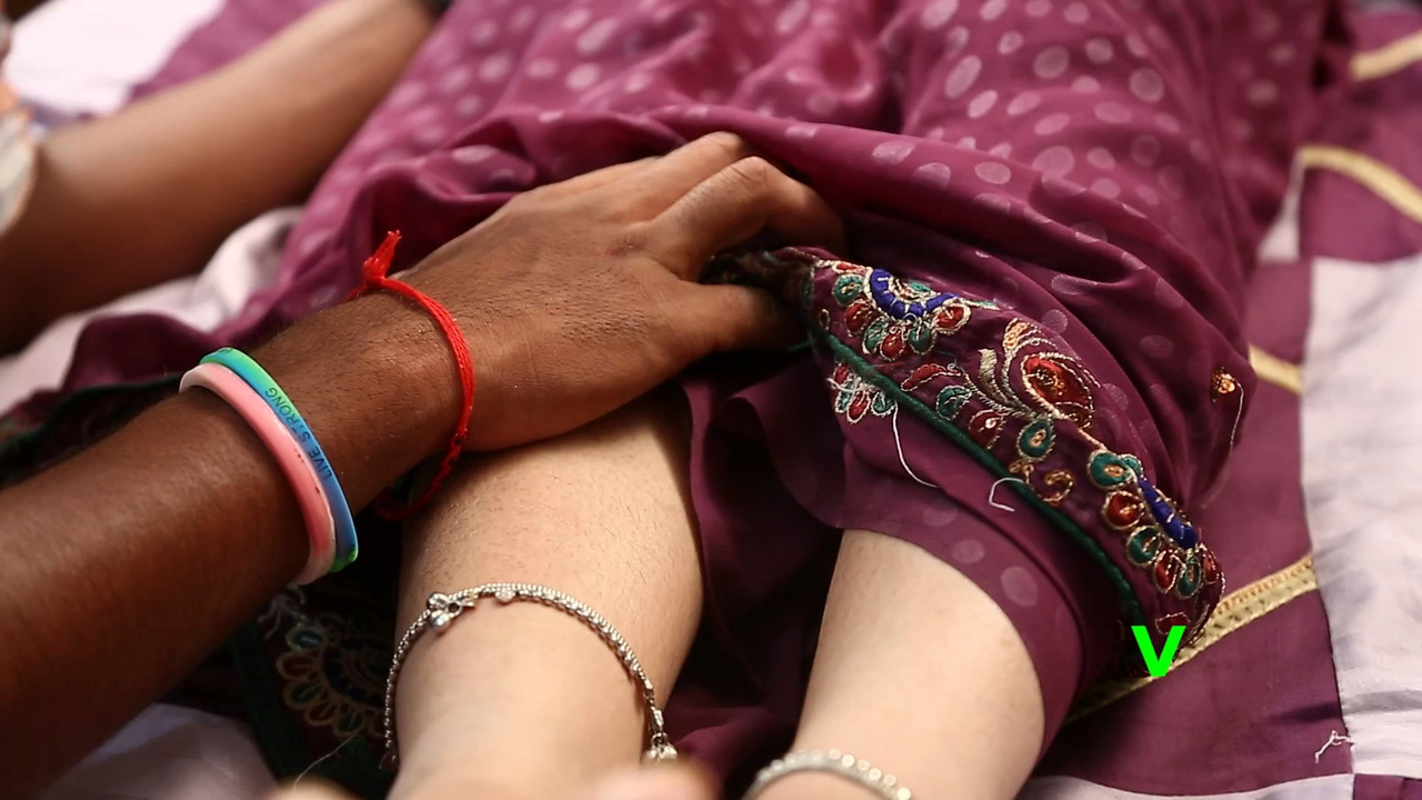 Brother Wife Back - Romantic Telugu Short Film - By VT (1080p).mp4_snapshot_02.34_[2021.05.13_15.23.