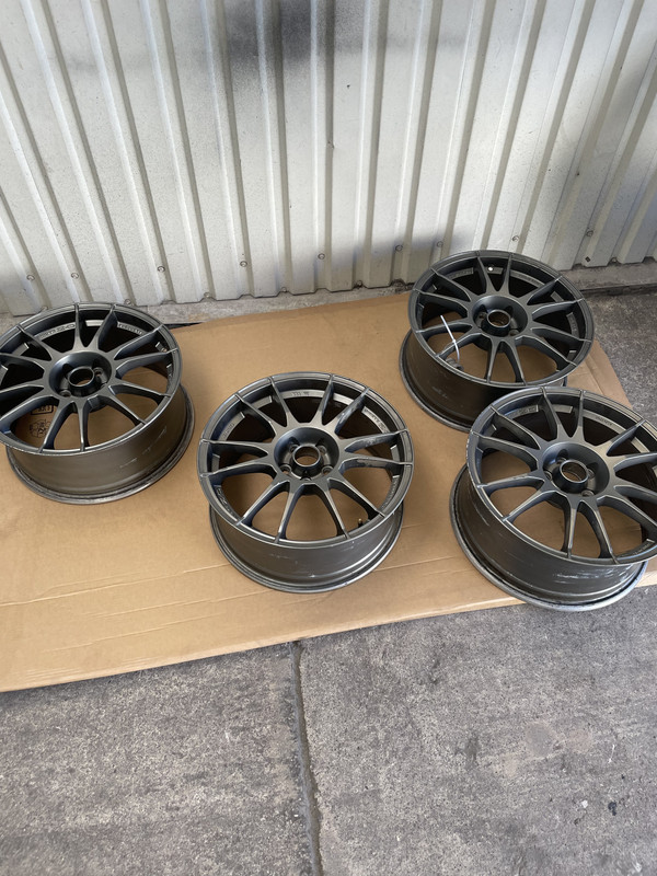 96C1CFAD-DDF5-498F-B5E7-08BD2354F07E