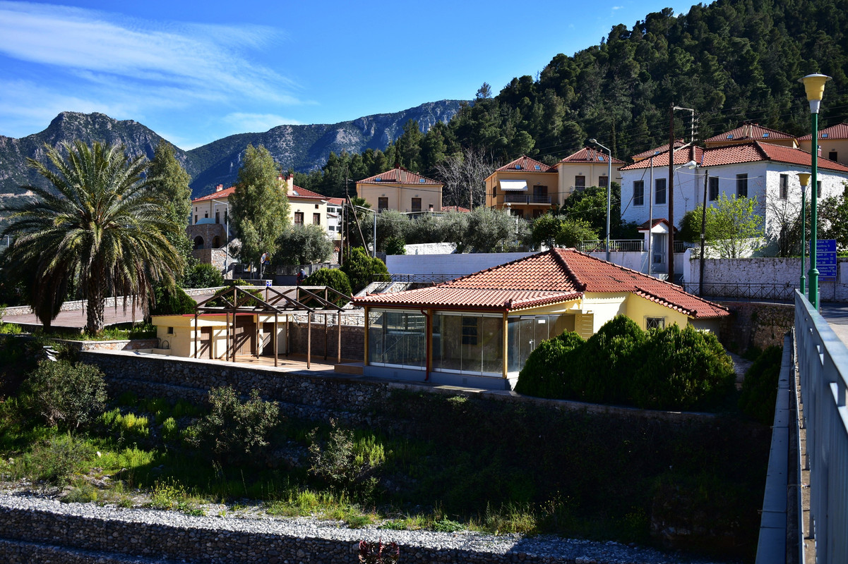 Λεωνίδιο (48)