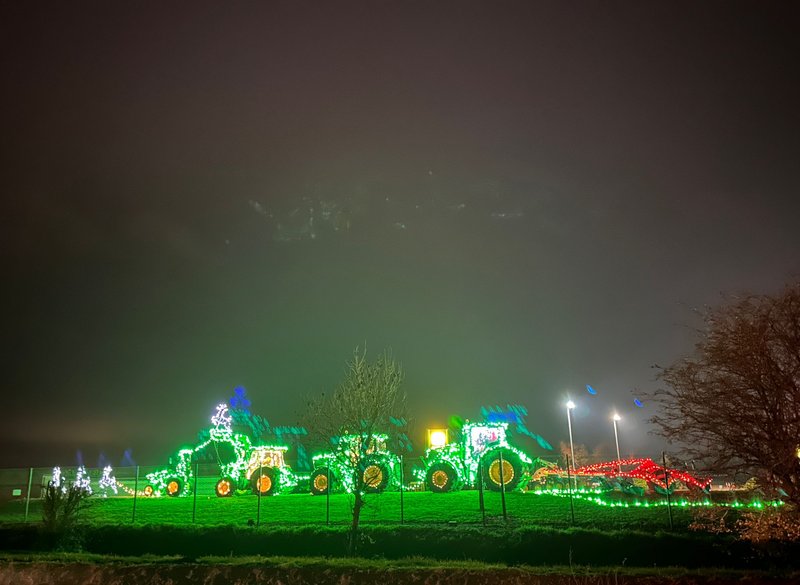 christmas-tractors.jpg