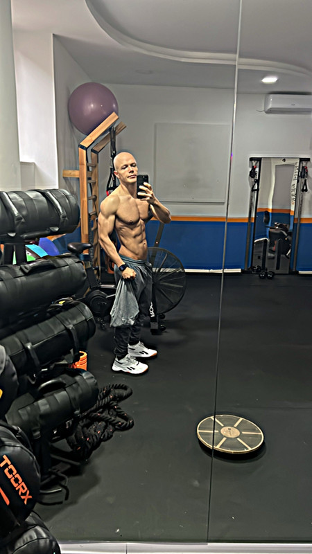 EB60E7BA-74DA-455E-9060-483E14DAD226