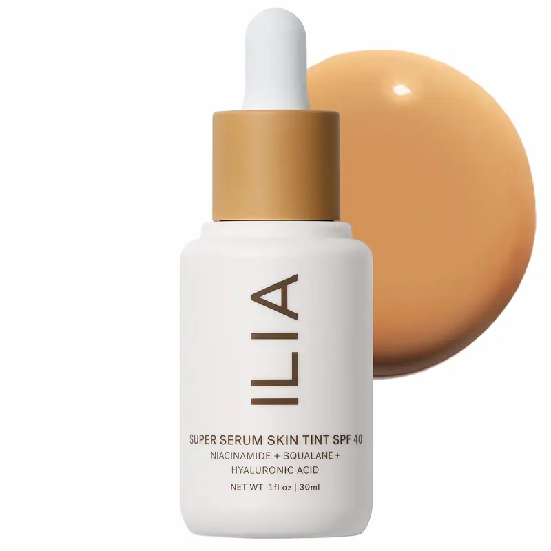 Ilia Super Serum Skin Tint SPF40 fondotinta-siero leggero con niacinamide