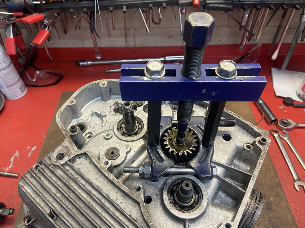 2F89B049-2AA5-4402-93CD-C4EA7F1E14C0