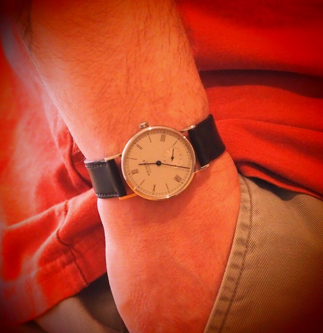 A man wearing women's watch... | WatchUSeek Watch Forums