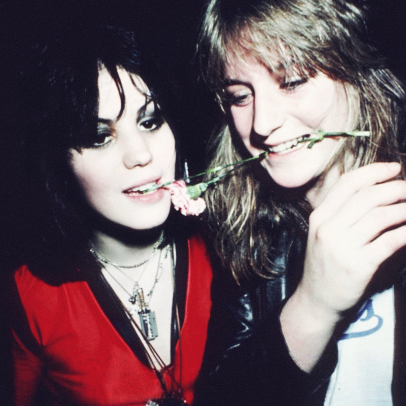 Joan Jett is a lesbian