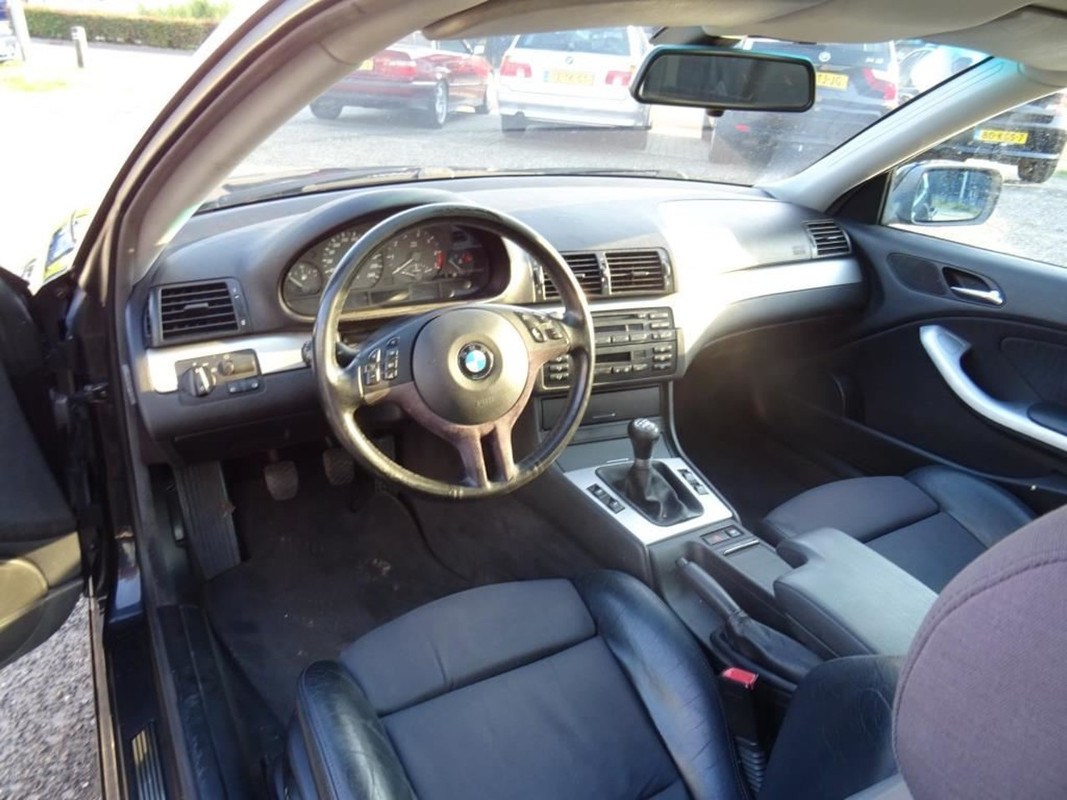 bmw-3-serie-coupe-323ci-323ci (5)