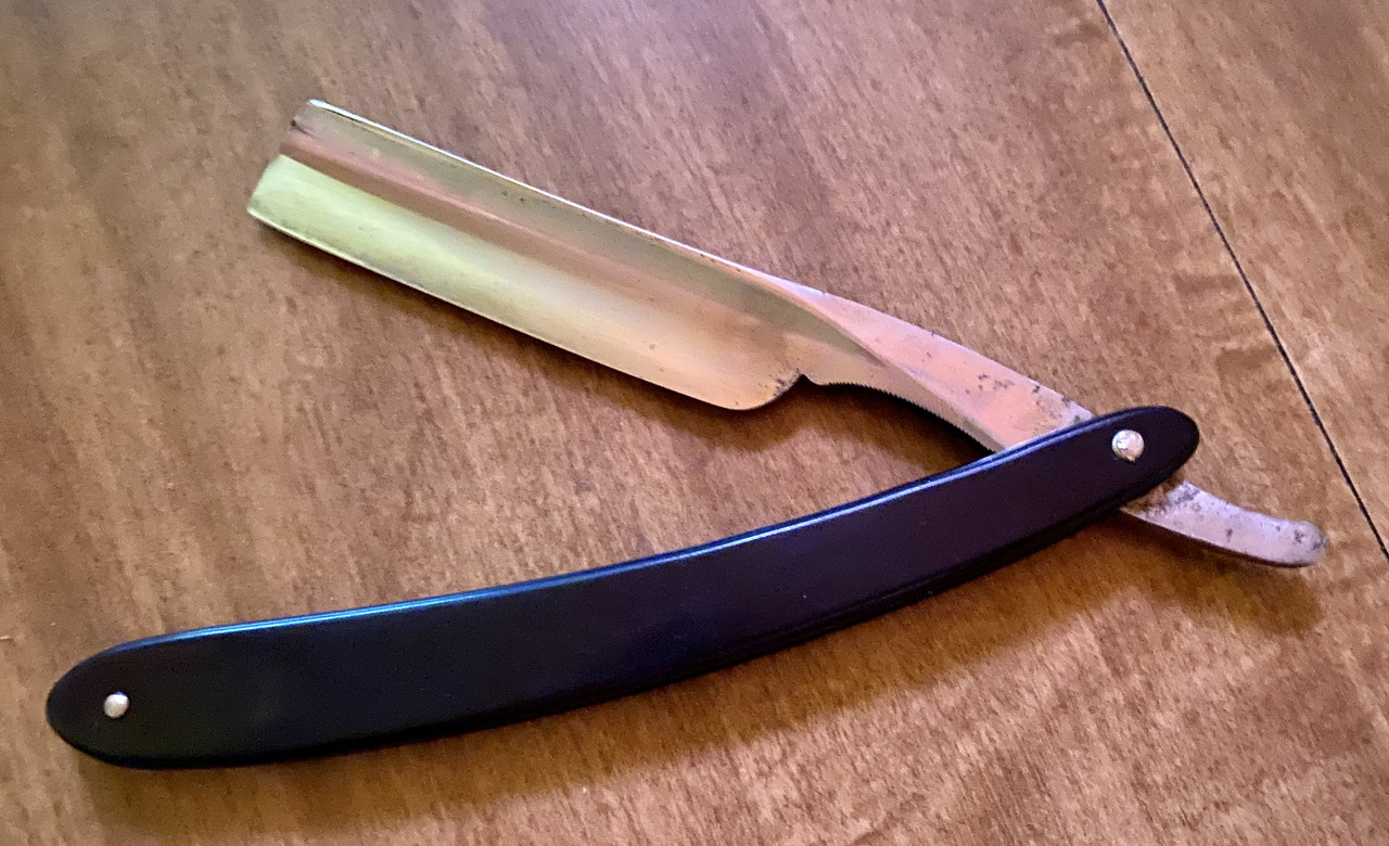 CB96BF0D-5542-4DA1-9923-30EEE6C23820