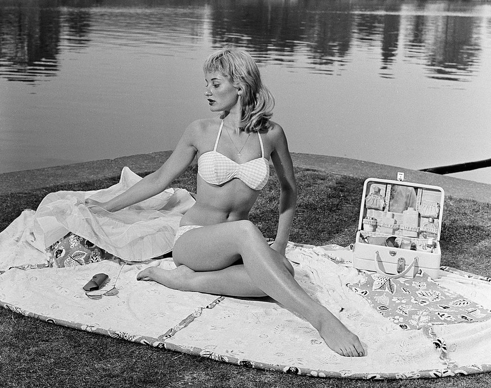 jill_ireland_b33