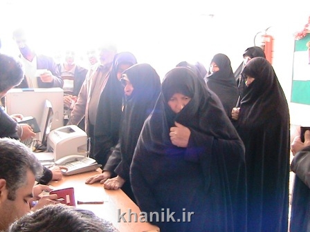 تصاویری از حضور پرشور مردم خانیک در انتخابات 1390