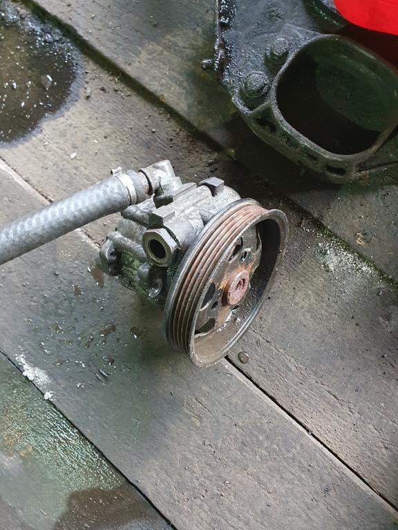 Насос гидроусилителя руля