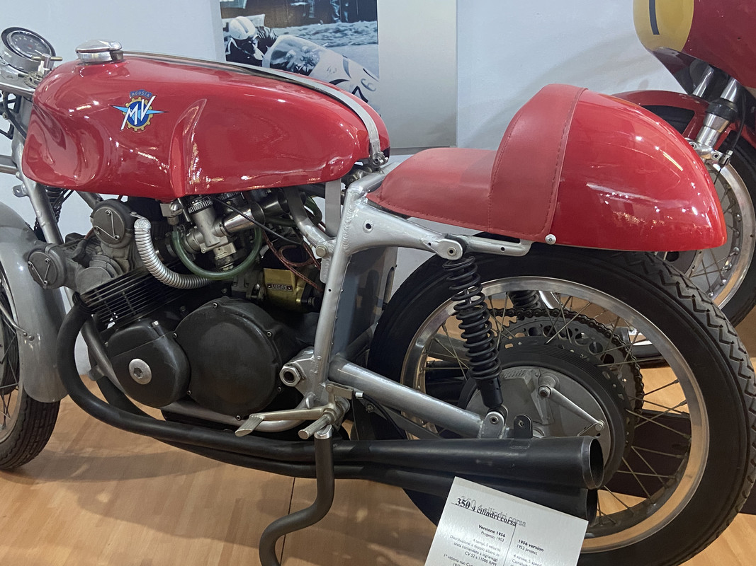 5DFD04C3-2372-426F-8B65-2041B57B8296