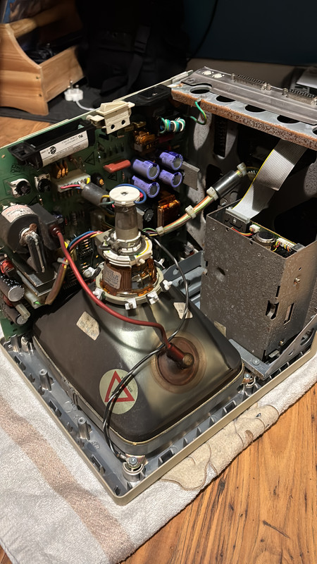 CED6F93E FAD5 4CA1 89E8 9FC6CF41A5EC