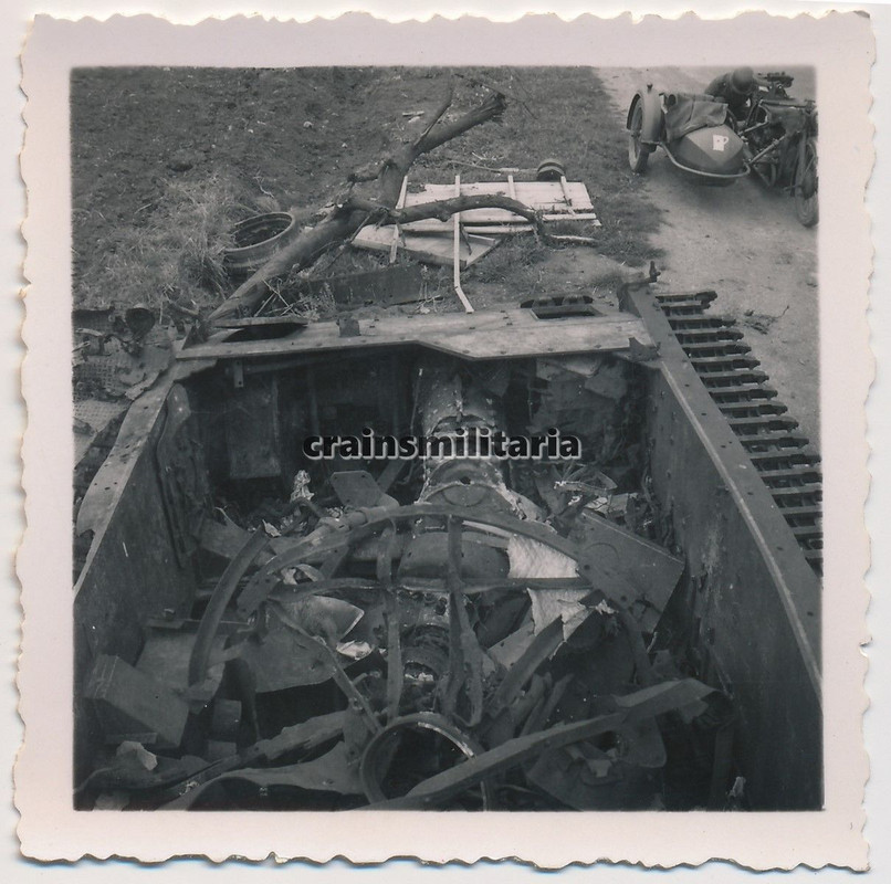 Orig. Foto zerstörte Panzer IV Tank b. STONNE Ar