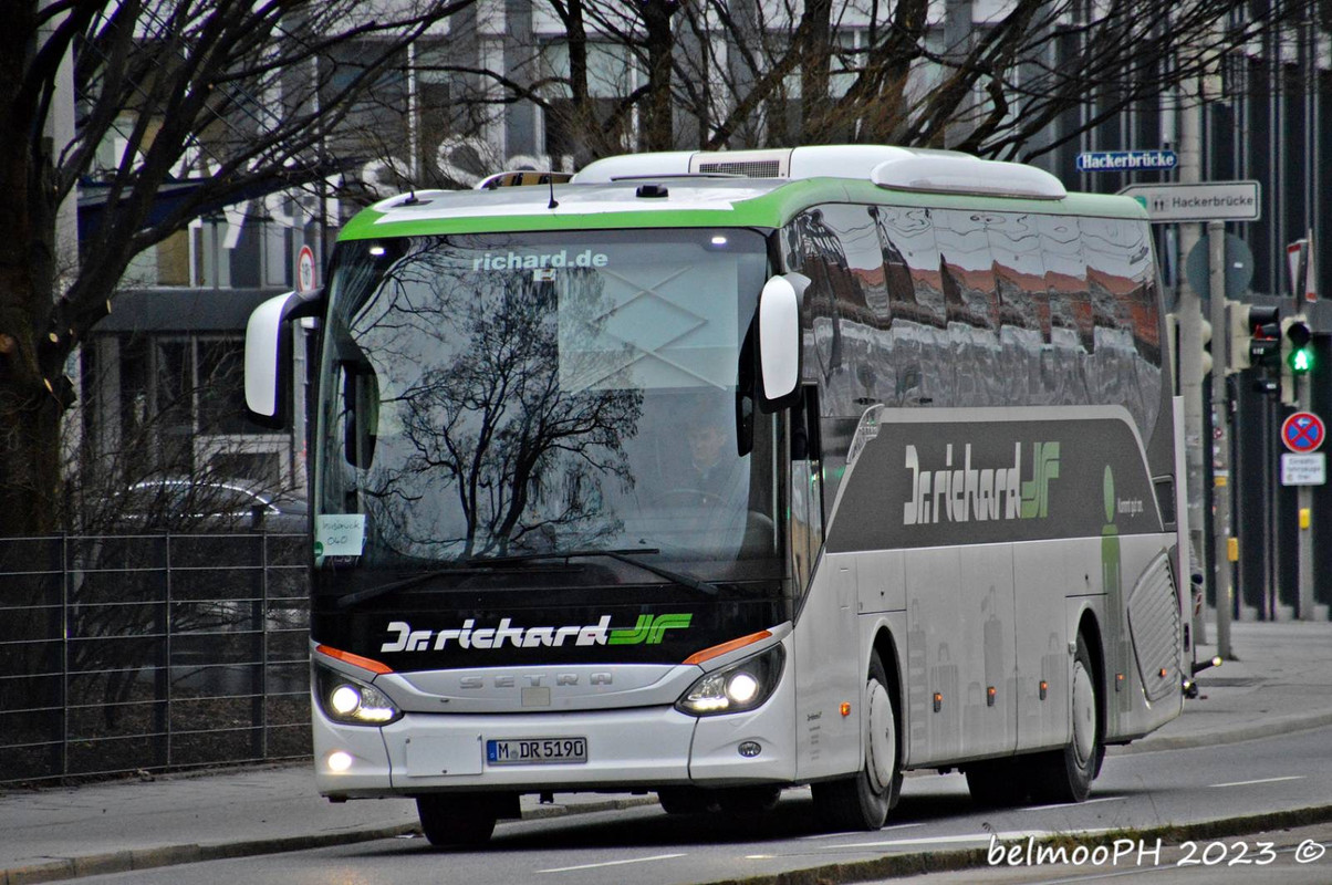 75356BDF-C647-47EB-BDA2-E7DF48936282