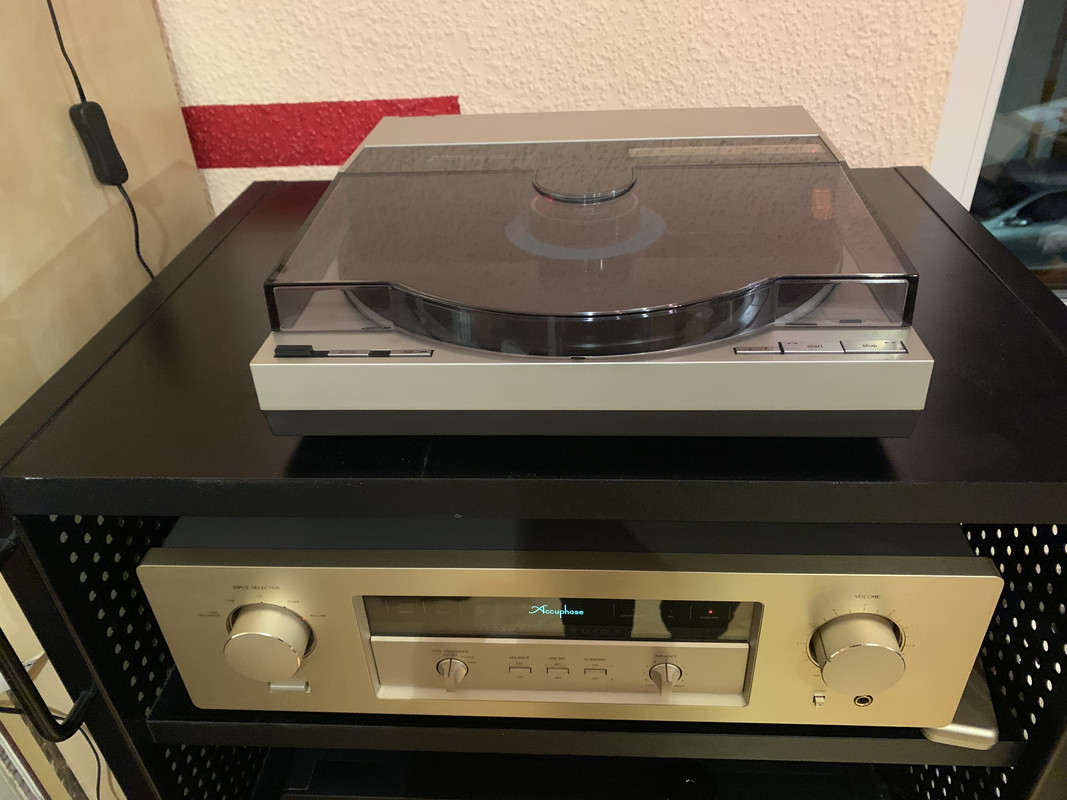 [Bild: Technics-und-Accuphase.jpg]