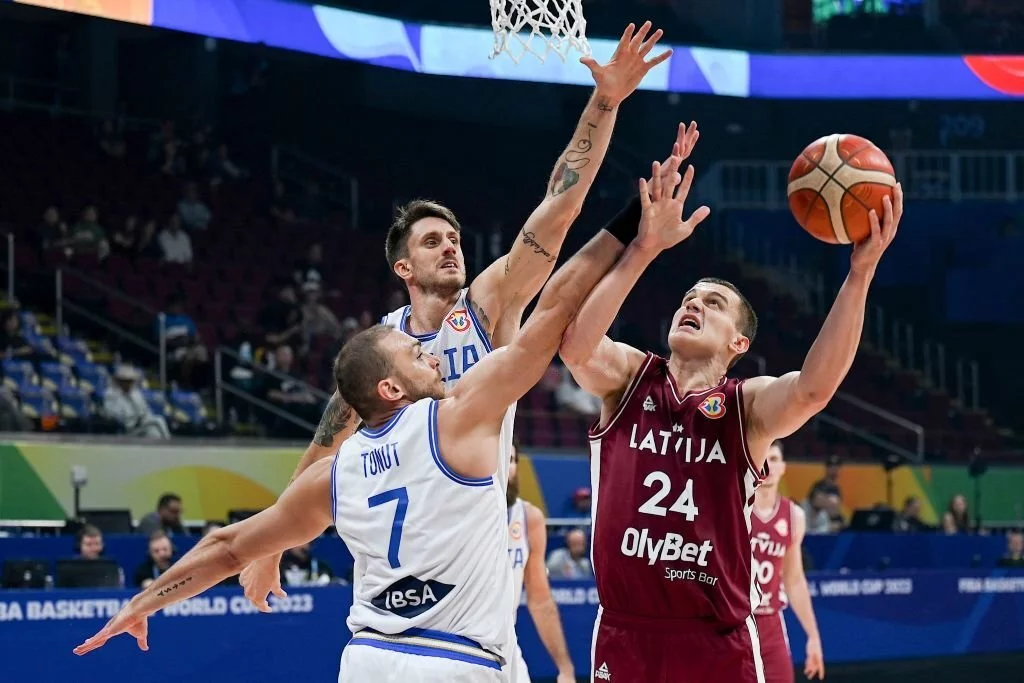 Latvia playing against Italy in the FIBA World Cup